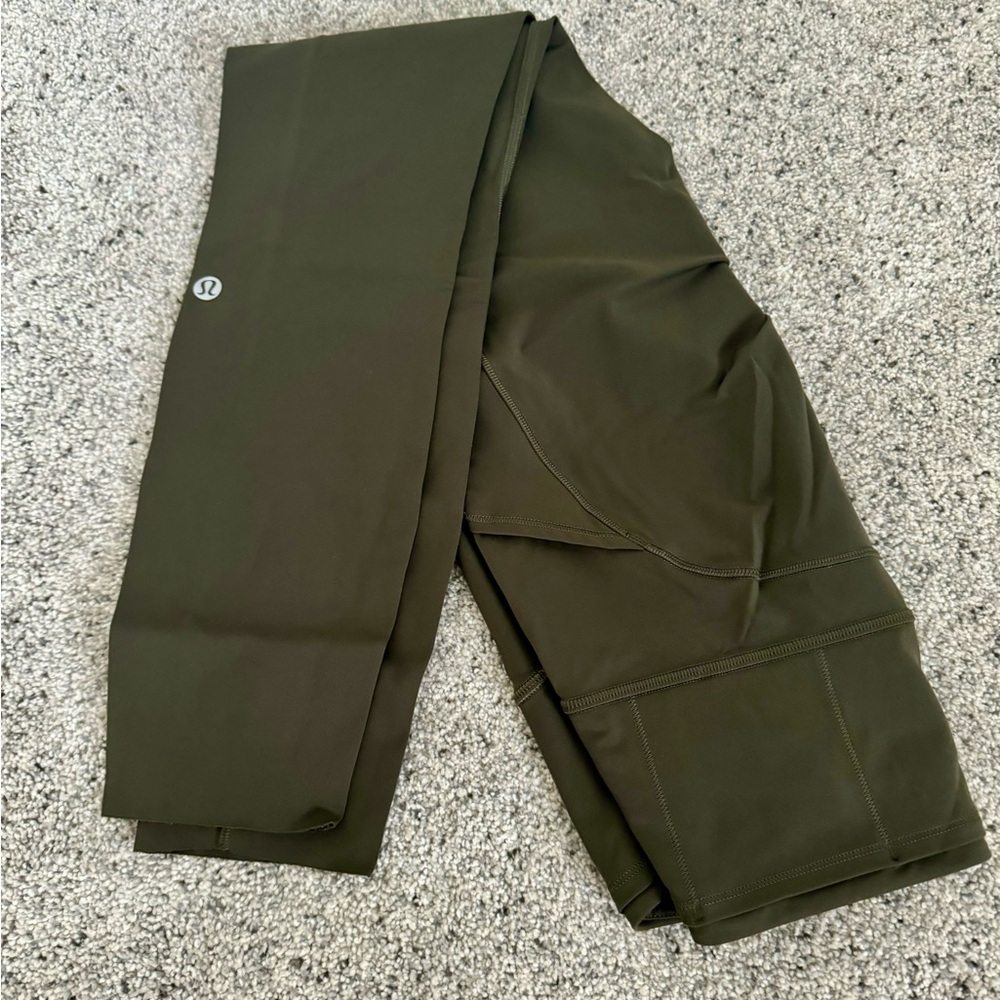 Lululemon Fast and Free Tights, Size 4, 25”, olive green, with pockets